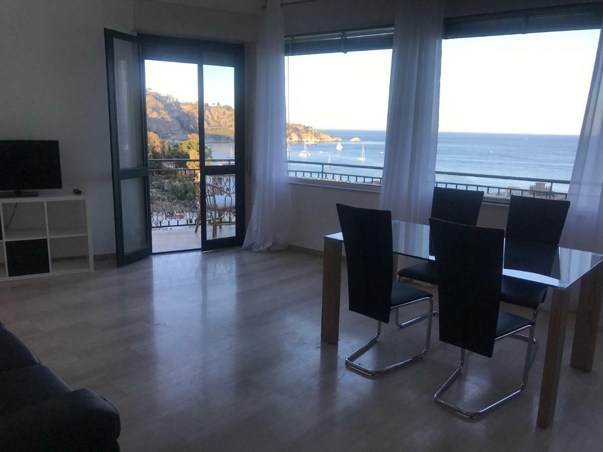 Baia Taormina Apartment Giardini-Naxos Extérieur photo